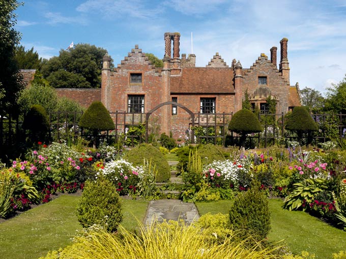 Chenies Manor House and garden