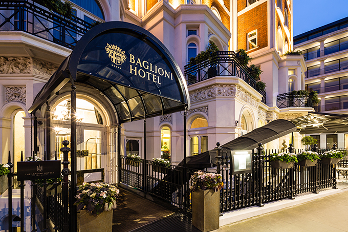 Baglioni Hotel London entrance. Five-star luxury by kensington Palace | London hotels | five-star London