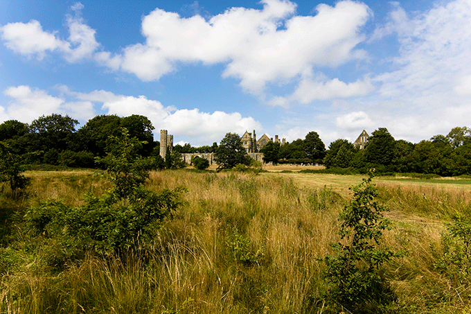 Battle Abbey and Battlefield Credit: VisitEngland/English Heritage
