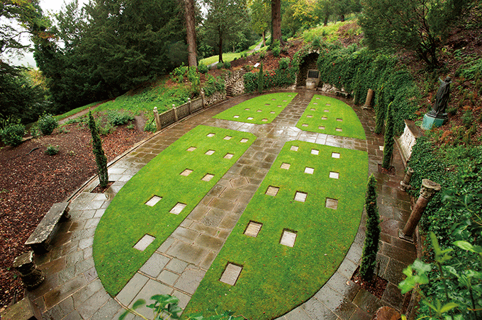 Cliveden war graves, First World War. Credit: Michael St. Maur Sheil