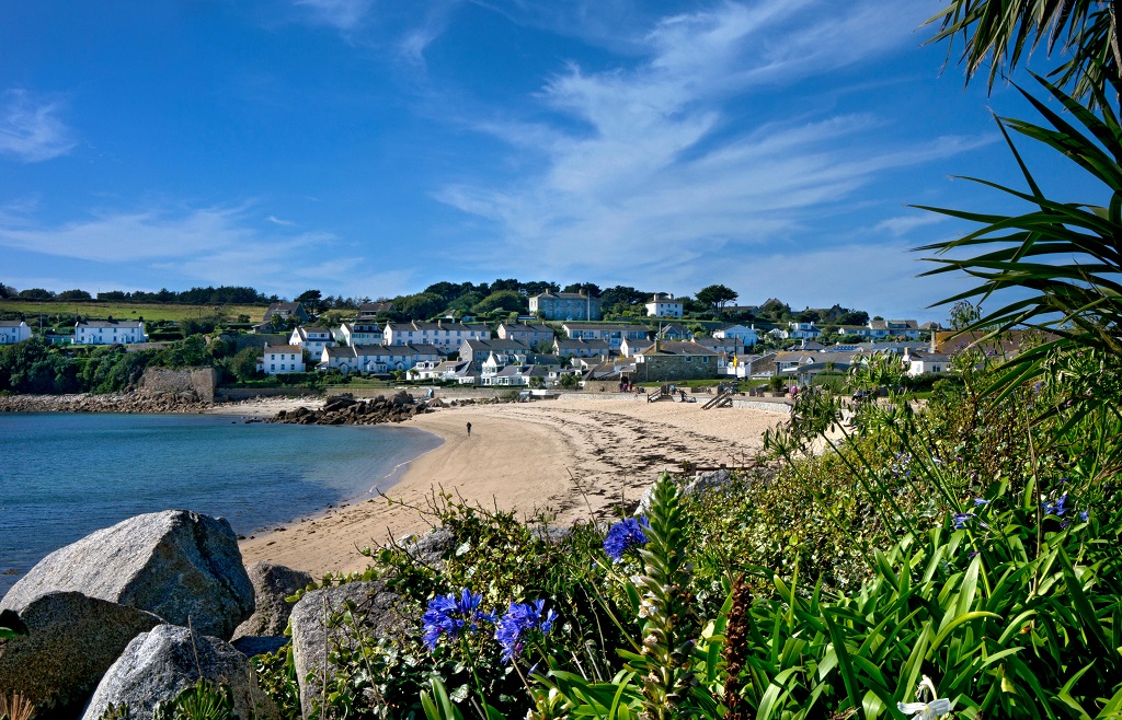 Scilly Travel guide St Mary's - Britain Magazine | magazine of Visit Britain | Best of British History, Royal Family,Travel and Culture