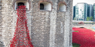 Sea of poppies, Tower of London. Credit: Guy Corbishley/Demotix/PA Pics