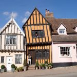 The crooked house