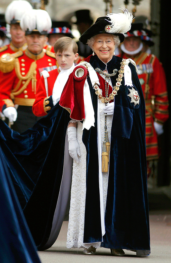 Queen, Order of the Garter, Windsor