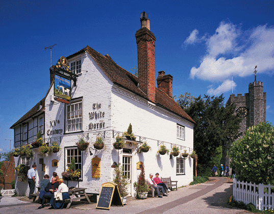 Chilham, Kent, White horse Pub. Credit: Travel Pictures Ltd